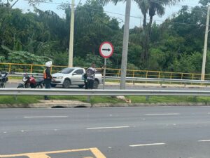 Avenida do Turismo: motociclista fica gravemente ferido em acidente de trânsito