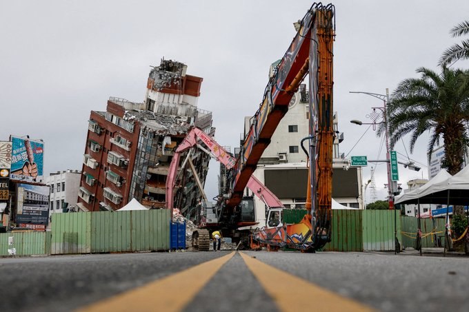 Terremoto movimentou edifícios.