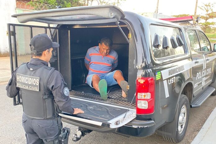 A jovem que tinha deficiência mental.