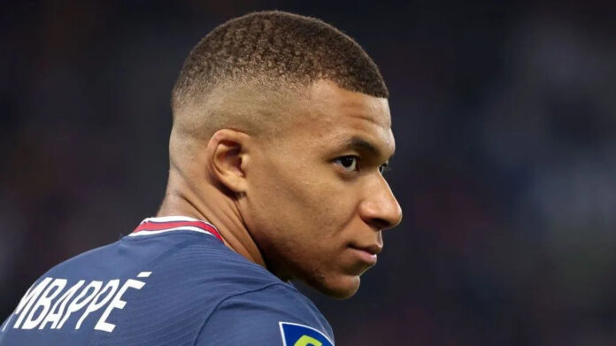 Real Madrid anuncia a contratação de Kylian Mbappé por 5 temporadas