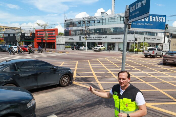 Obras de rede de esgoto vão provocar interdições no trecho entre Djalma Batista e João Valério, em Manaus