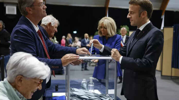 Eleições na França registram maior participação das últimas décadas