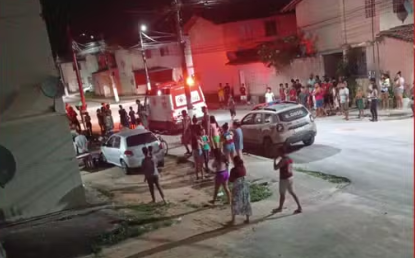 Mulher é morta a tesouradas após discussão com companheira no Sul da Bahia