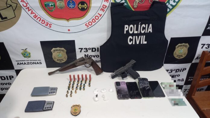 Homem é preso com armas e drogas dentro de casa no município de Novo Aripuanã