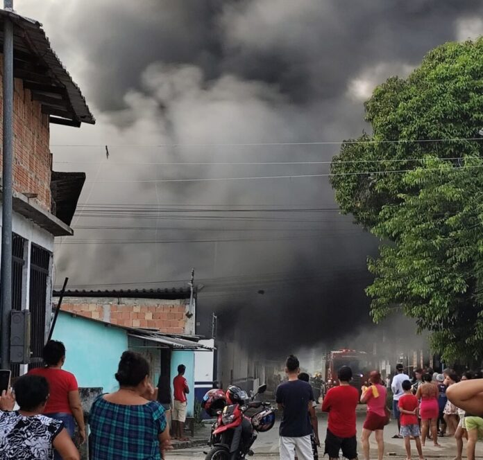 ncêndio destrói fábrica de militos no Colônia Terra Nova