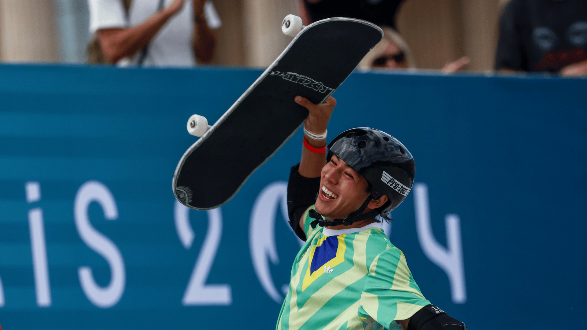 Olimpíadas Brasil ganha bronze no skate após "volta perfeita" de