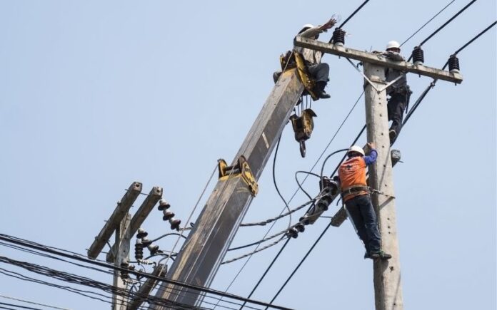 Seis bairros e um ramal da capital amazonense devem ficar sem o fornecimento de energia elétrica neste sábado (7/09), por conta de uma manutenção