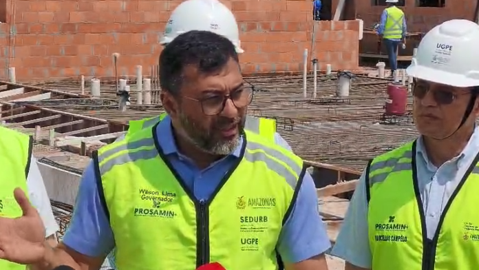 VÍDEO: Wilson Lima comenta déficit habitacional do AM: 