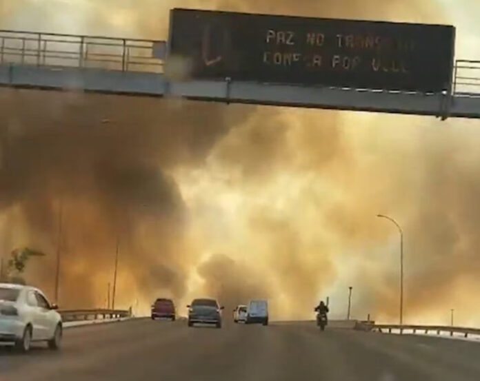 VÍDEO: Motorista filma incêndio apocalíptico em estrada de Brasília