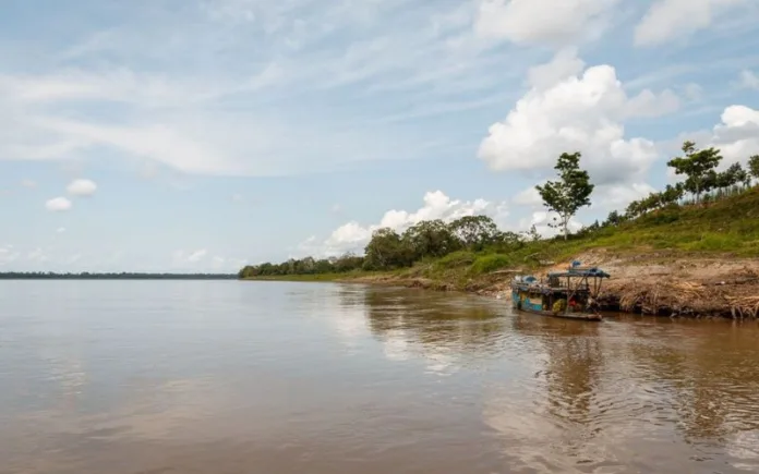 A estiagem que afeta o Amazonas pode estar próxima do fim, pois o rio Amazonas, na região de Iquitos, no Peru