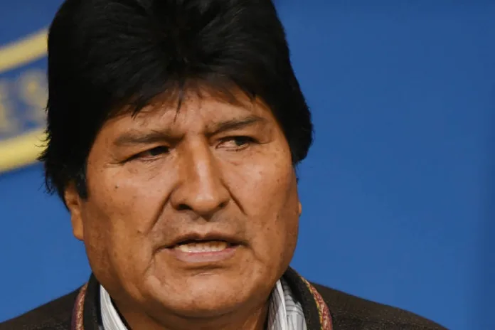 VÍDEO: Na Bolívia, ex-presidente Evo Morales é alvo de ataque a tiros