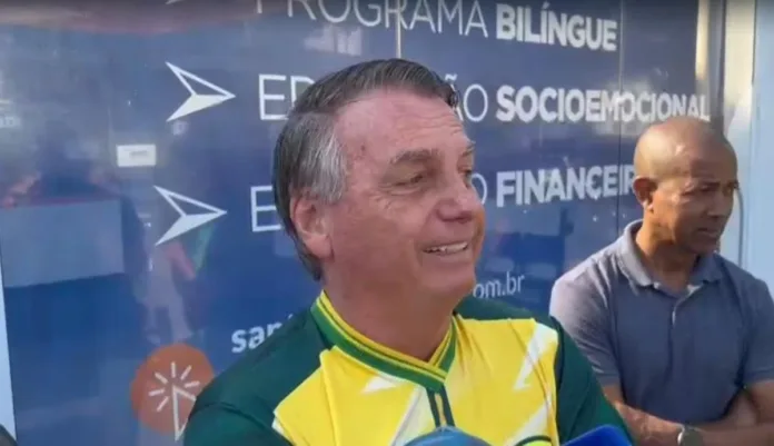 Bolsonaro vota