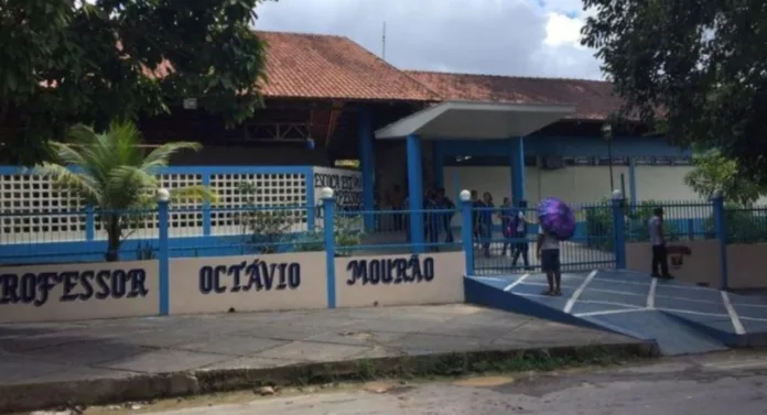 Criança é atropelada por motociclista em frente de escola em Manaus