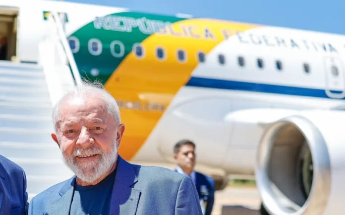 A Força Aérea Brasileira (FAB) informou, nesta terça-feira (1º/10), que o avião presidencial VC-1, que transporta o presidente Luiz Inácio Lula