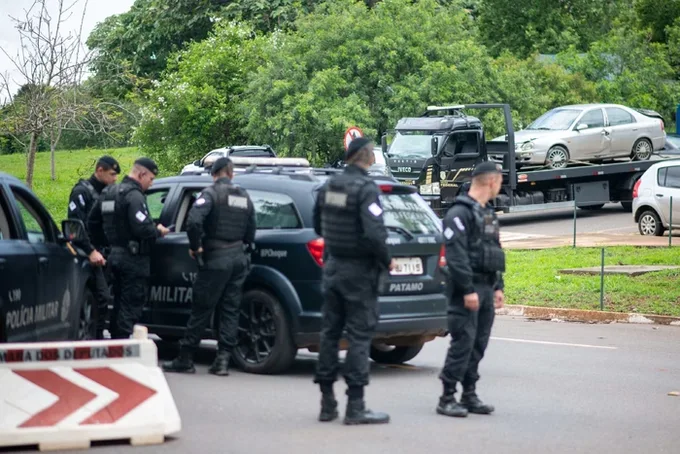 Mala abandonada no DF, próxima à Câmara dos Deputados, causa susto: Não foram encontrados explosivos