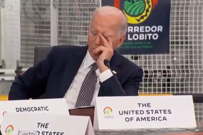 VÍDEO: Biden é visto cochilando durante reunião com líderes em Angola