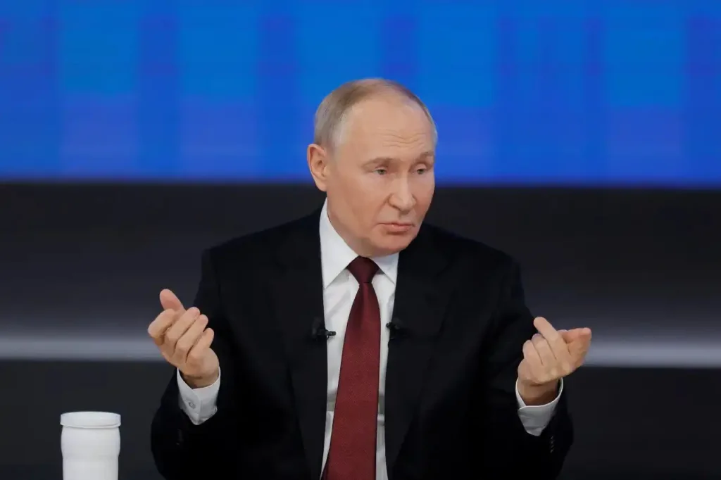 Em entrevista de fim de ano, Putin desafia Ocidente para "duelo de mísseis"