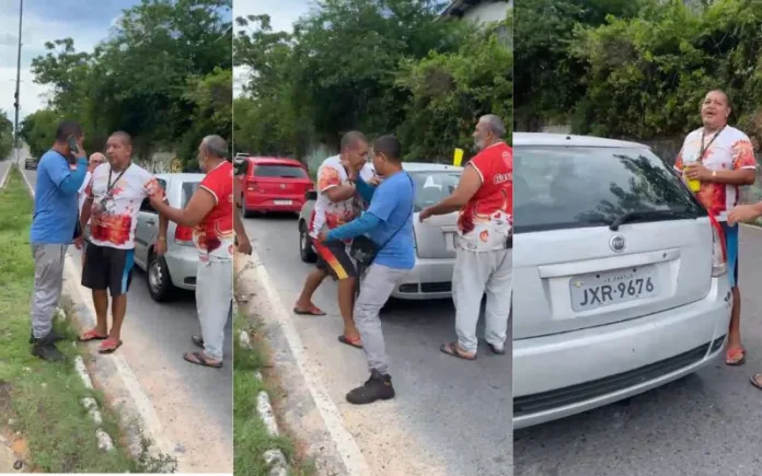 Na tarde deste domingo (15/12), uma discussão por conta de um acidente de trânsito envolvendo um casal que estava em uma motocicleta e um trio