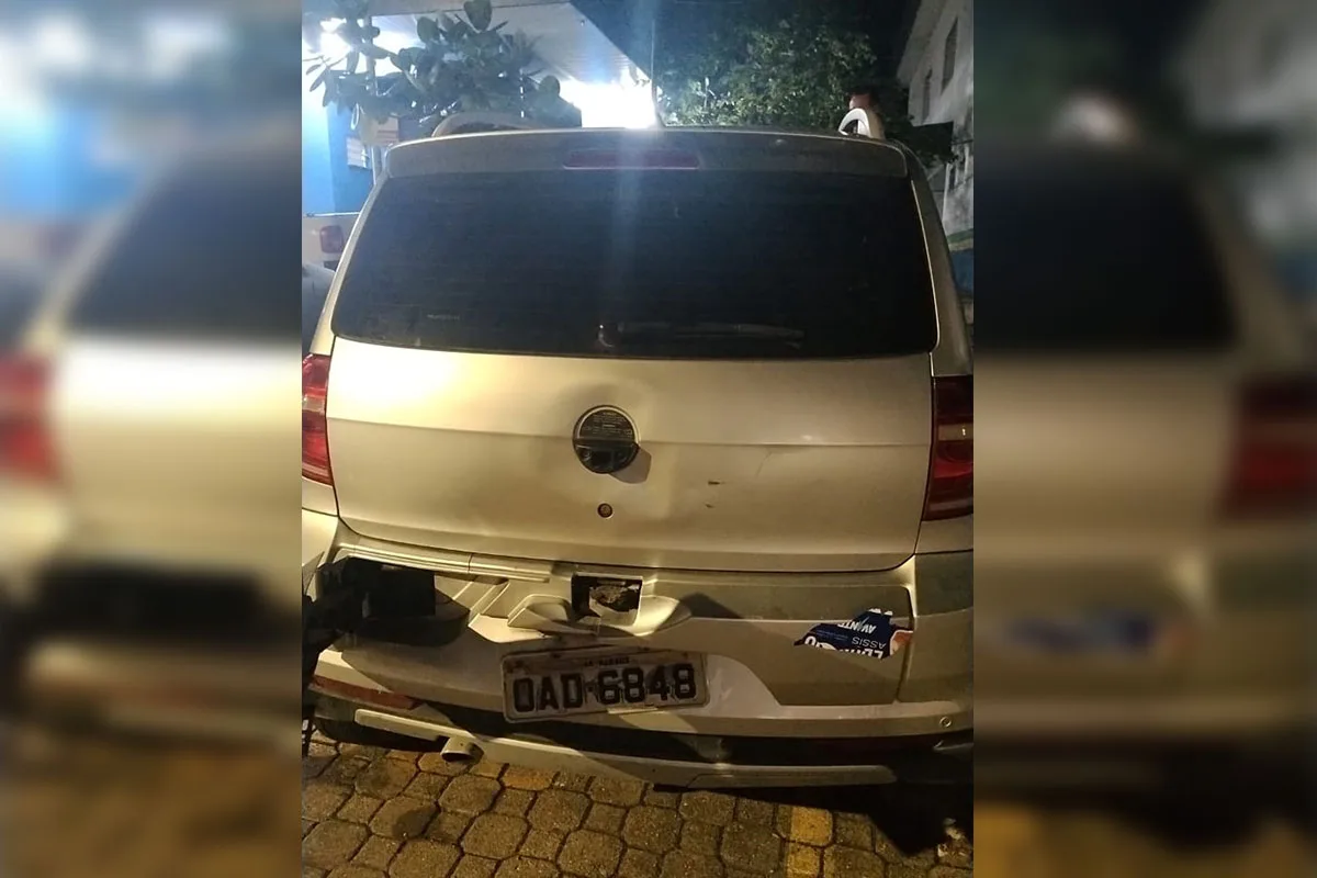 Carro usado pelo quarteto foi apreendido (Foto: Divulgação/PMAM)