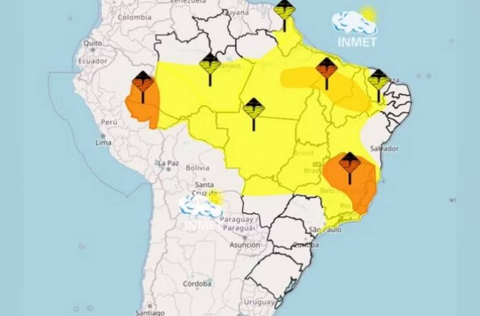 Fortes chuvas vão atingir 20 estados nesta quarta-feira (8/1), diz Inmet