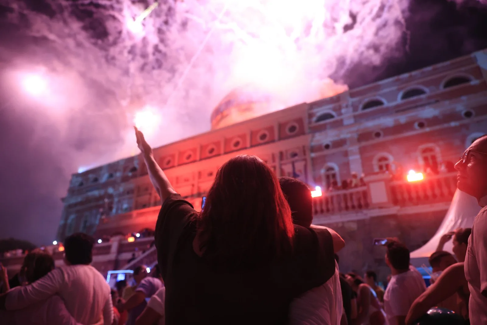 Réveillon comemorado no Largo de São Sebastião