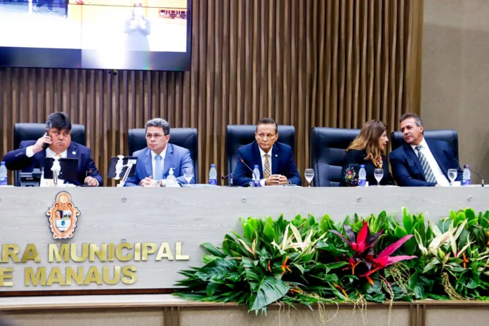 Parte da Mesa na abertura da CMM. (Foto: Ney Xavier).