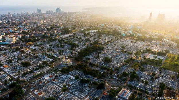 Imagem: Cuba de cima.