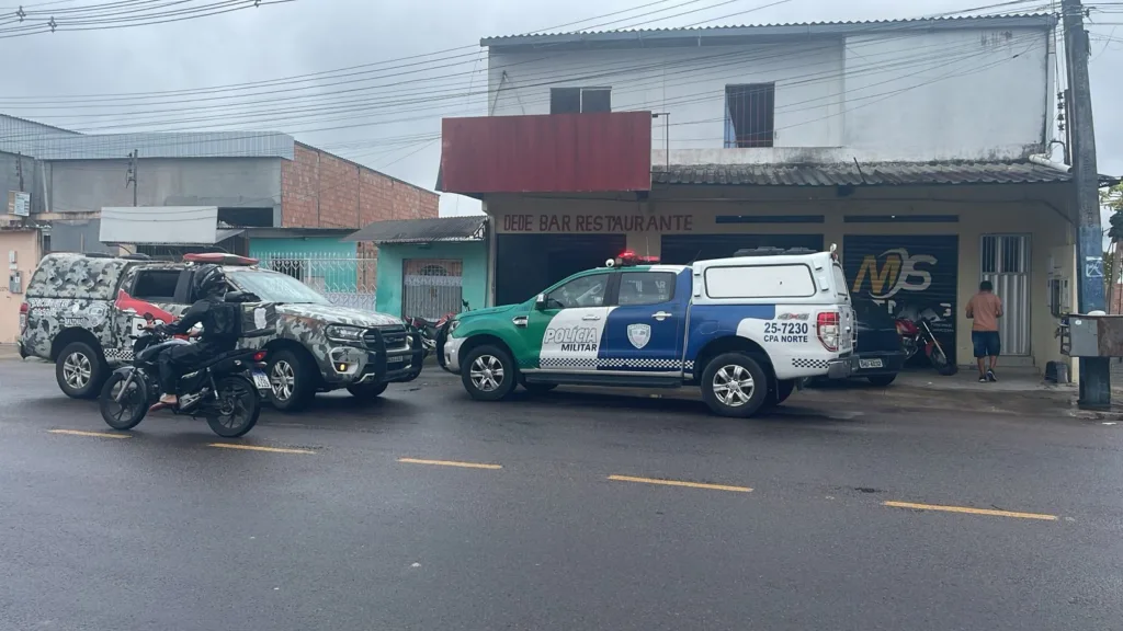 Polícia Militar e equipes da ROCAM no local. (FOTO: Reprodução)