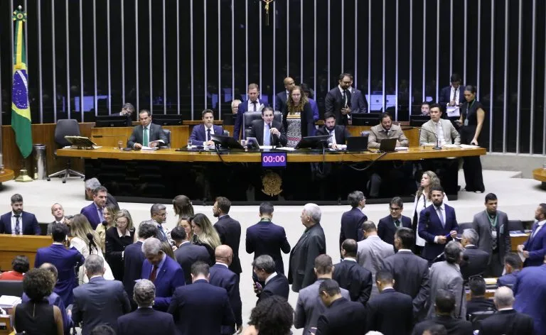 PL da Anistia: Mudança de relator e texto são avaliadas pela oposição
