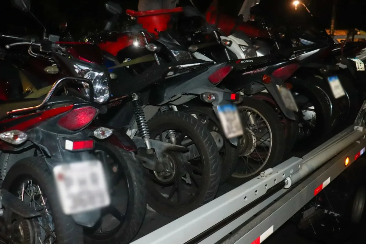 Fiscalização autua mais de 250 motociclistas por infrações de trânsito em Manaus
