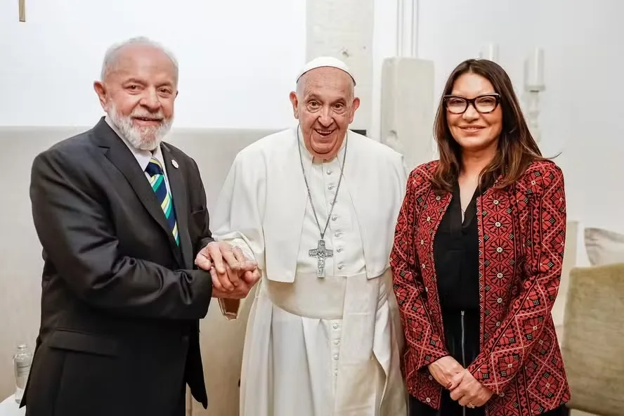 Lula, papa Francisco e Janja