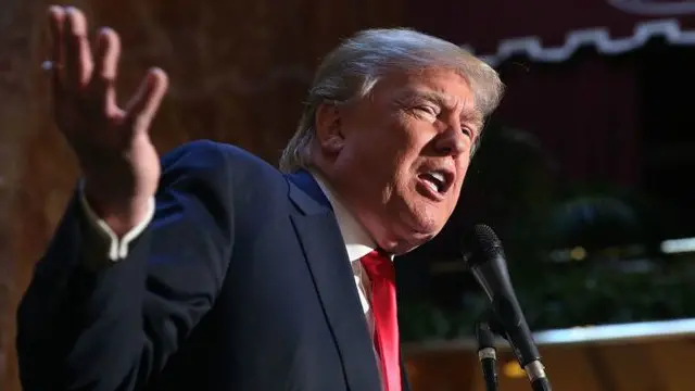 Trump eleva tarifas contra a China e reduz em outros países - (Foto: Reprodução).