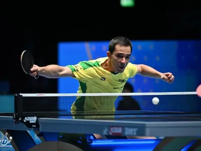 Tênis de mesa: Hugo Calderano faz história e avança à semifinal da Copa do Mundo