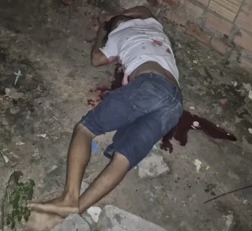 Homem tem cabeça estourada ao ser metralhado em Manaus