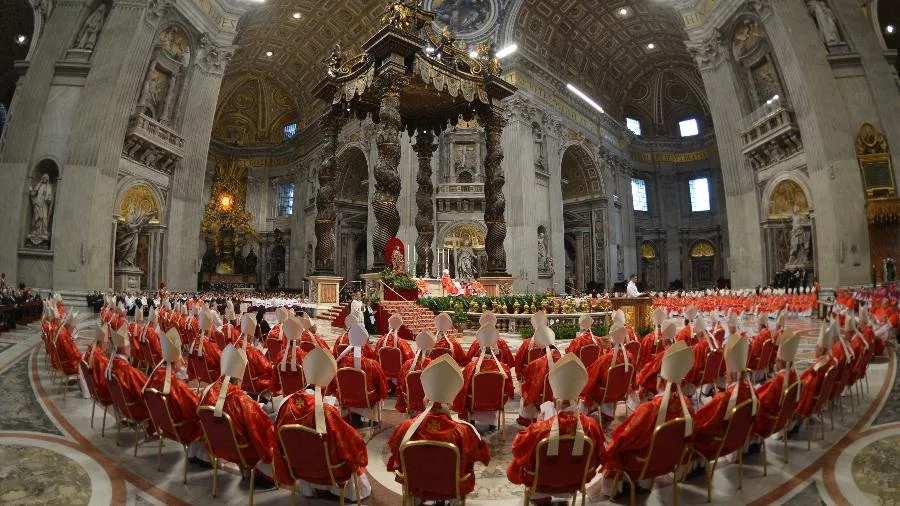 Cardeais que participarão do Conclave ficarão sem celular até o fim da votação; veja outras normas isolamento