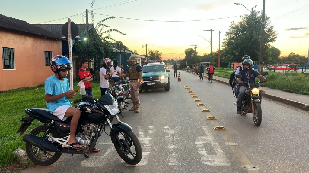 Detran remove e destrói 180 descargas de motos em Humaitá
