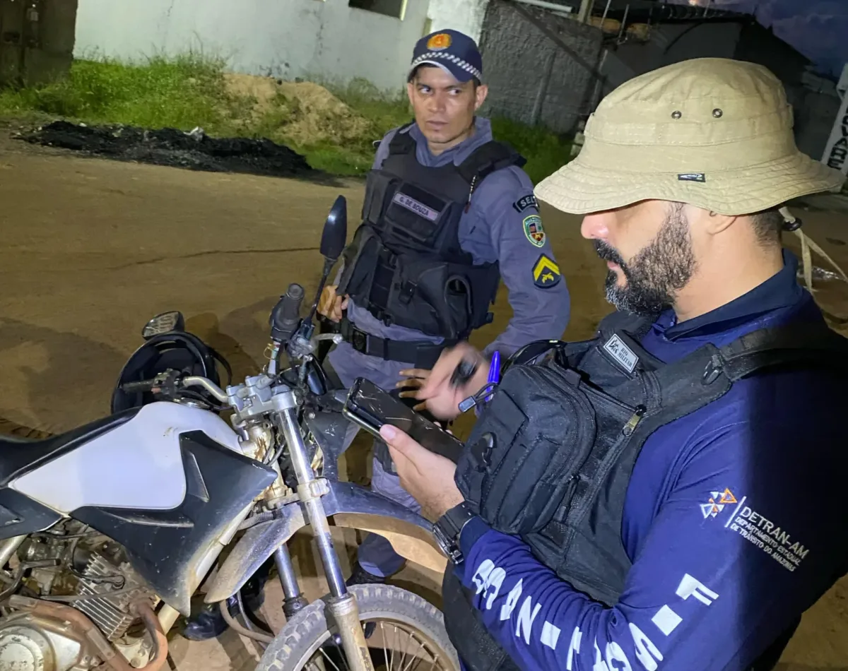 Detran remove e destrói 180 descargas de motos em Humaitá