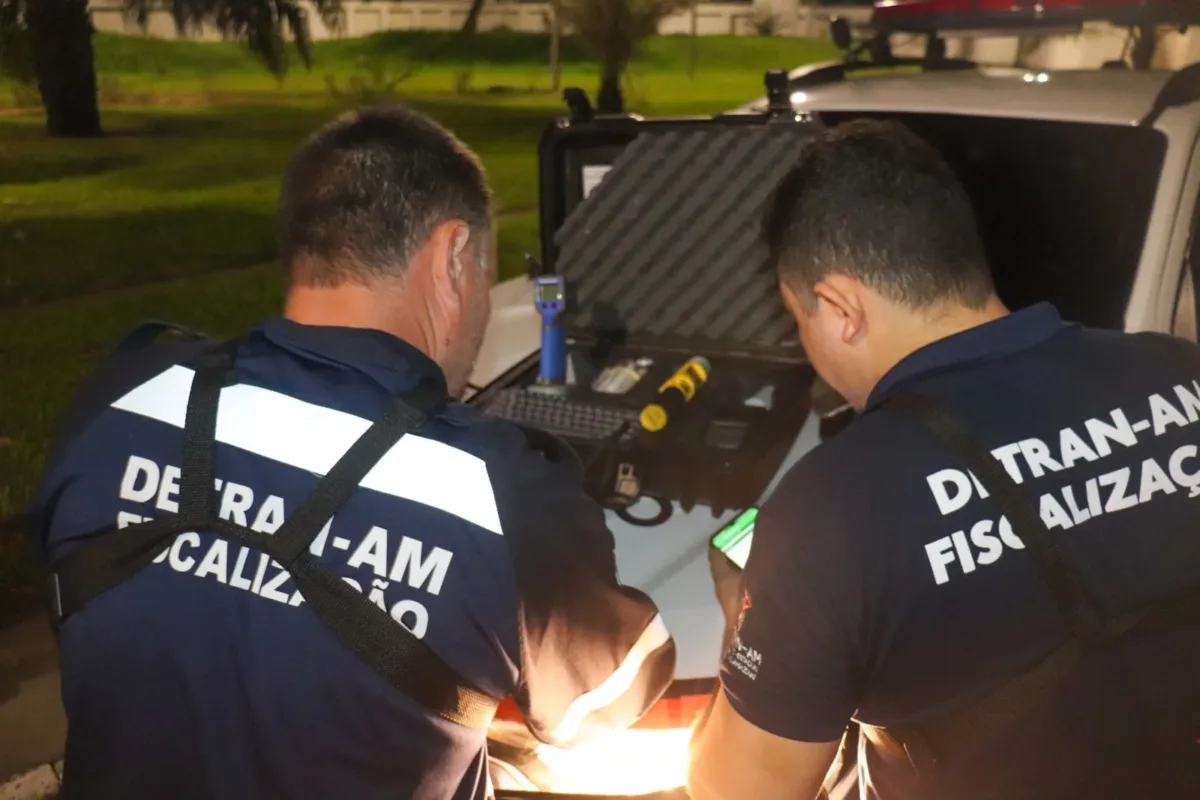 Quase mil motoristas são autuados durante feriado do Dia do Trabalhador em Manaus