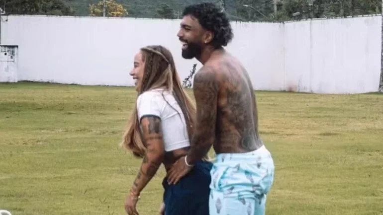 Gabigol comenta rumores de término e nega que traiu namorada