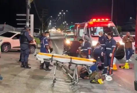 Idoso é atropelado por moto em avenida movimentada de Manaus