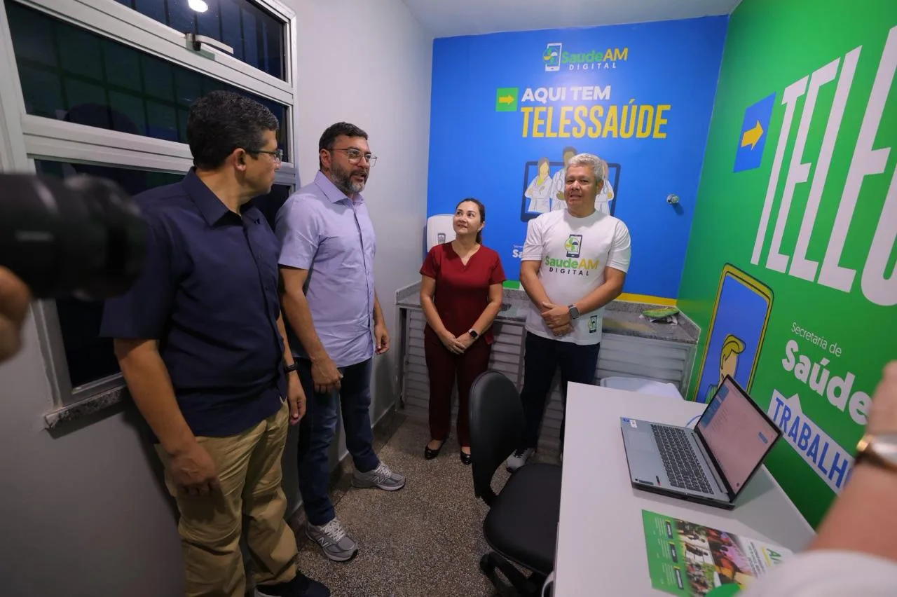 Governo do Amazonas entrega novo Caic em aniversário de 56 anos do Alvorada