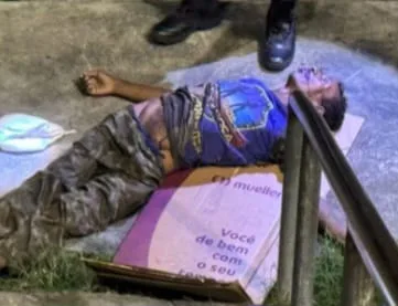 Corpo é encontrado em praça do Educandos, zona sul de Manaus; veja fotos