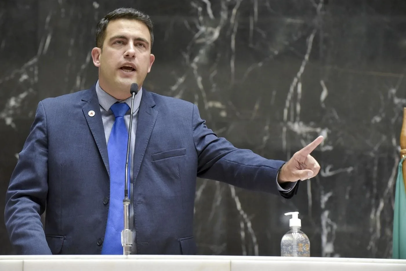 deputado Cristiano Caporezzo