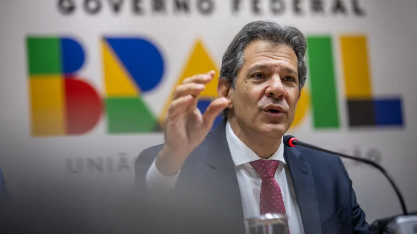 Ministro Fernando Haddad afirma que governo recuou sobre IOF para “evitar especulações”