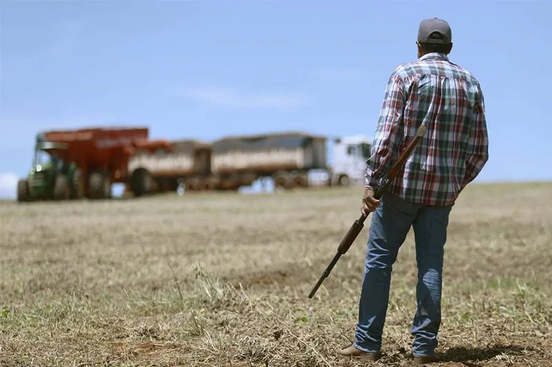 Proprietario Rural armado - arma de fogo