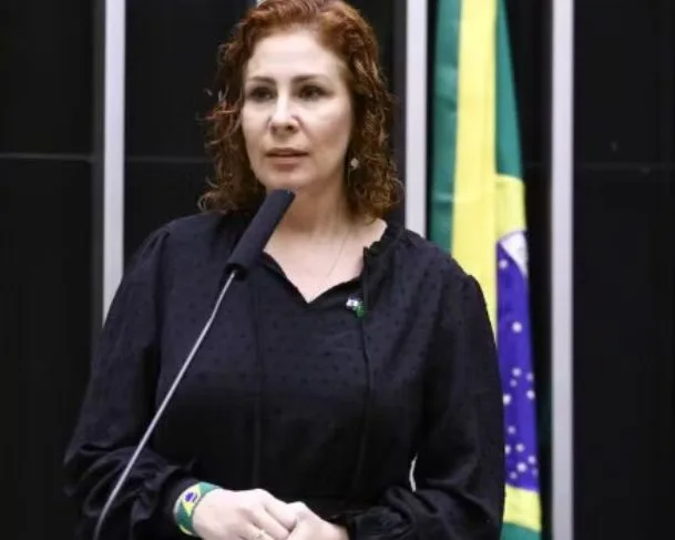 Carla Zambelli foi condenada a 10 anos