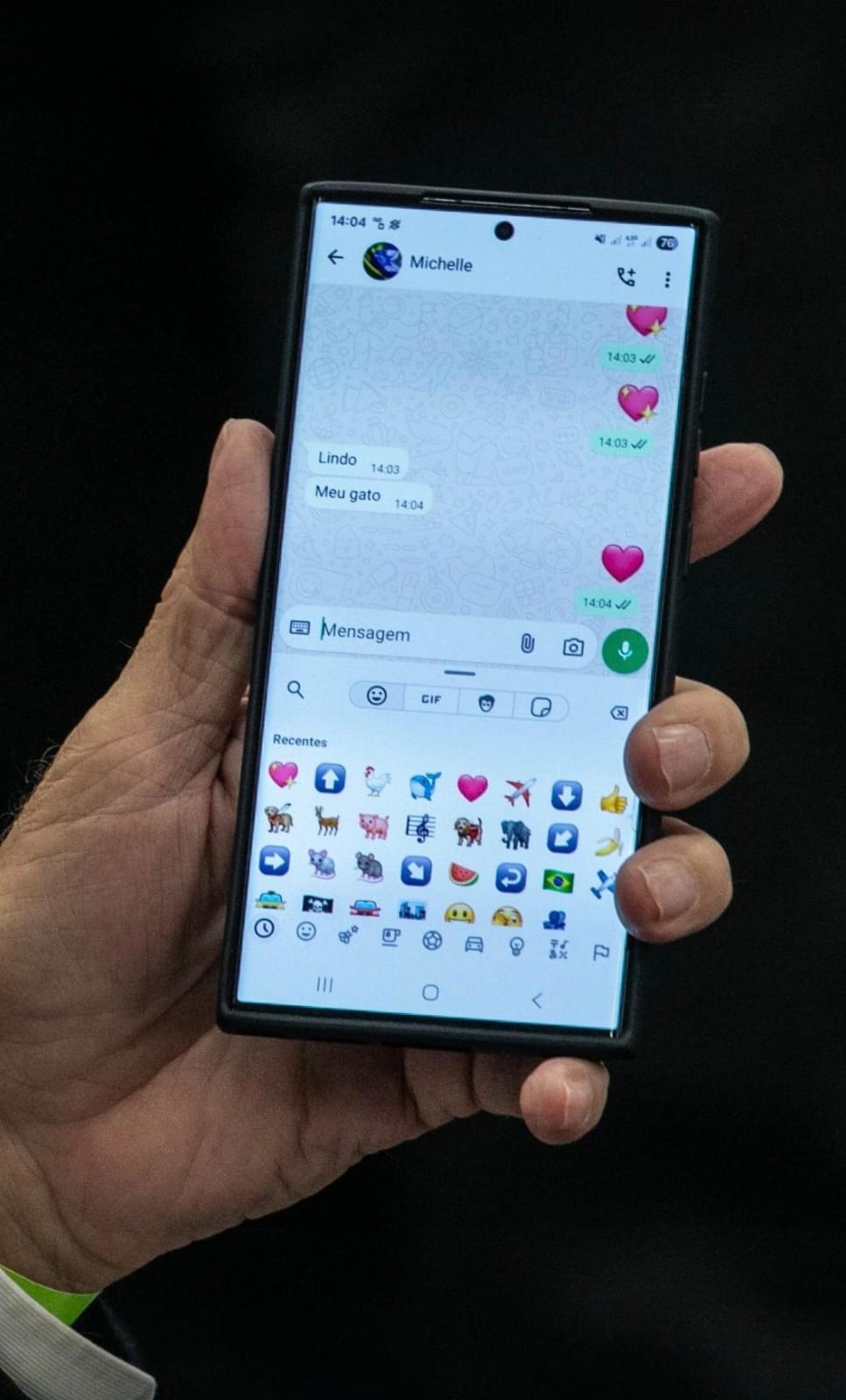 Bolsonaro envia selfie para Michelle durante interrogatório no STF : "Lindo, meu gato"