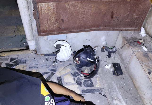 Motociclista de app morre após bater em mureta em grave acidente em Manaus