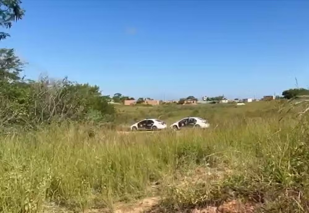 Homem mata ex-mulher para construir “nova família” com namorado da enteada, um adolescente de 17 anos