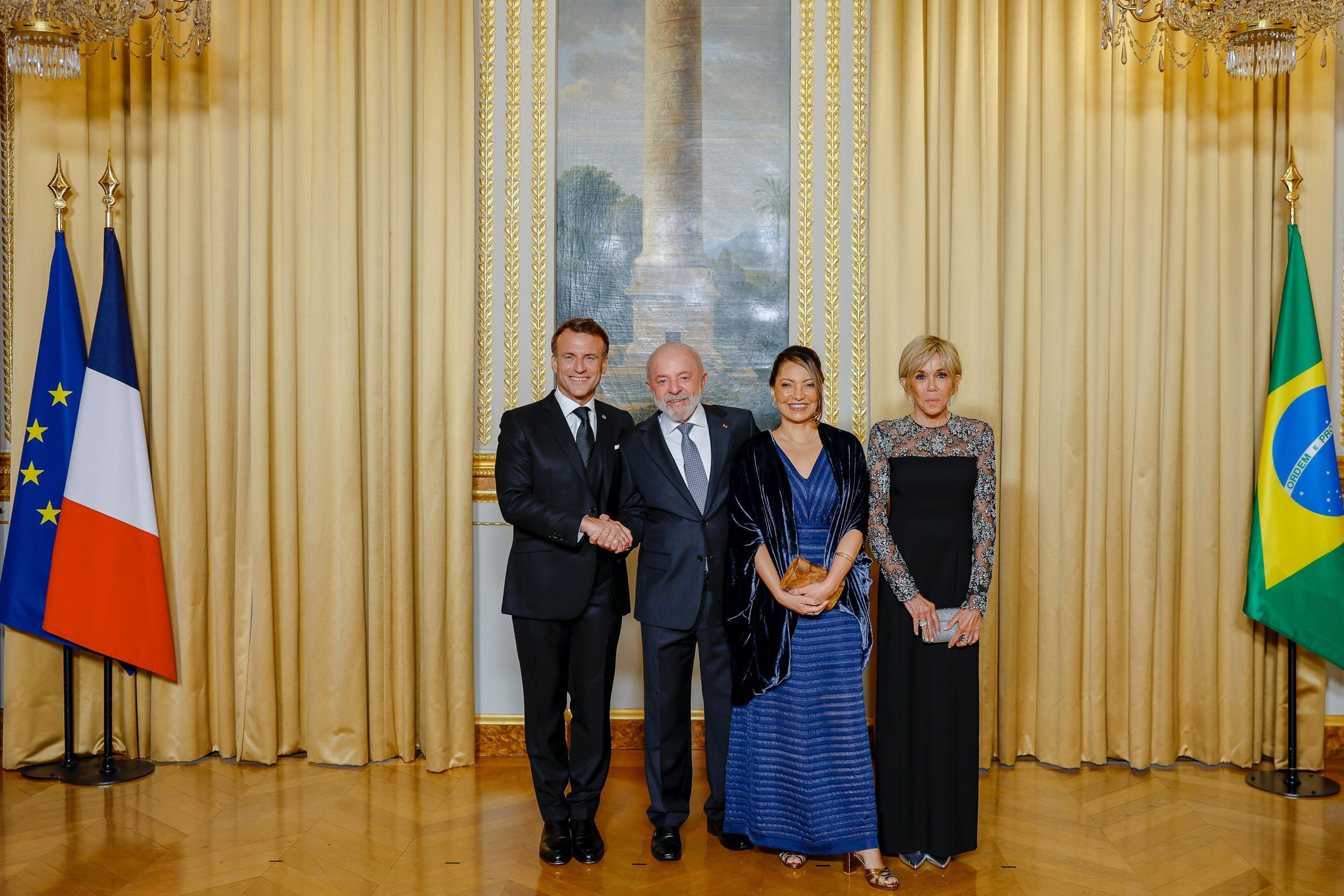 Presidente Lula e Janja em jantar diplomático com Macron em Paris